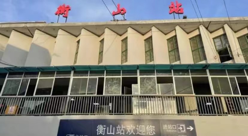 男子在火车上被暴徒持刀杀害，家属求助并曝光铁路公司“四宗罪”！