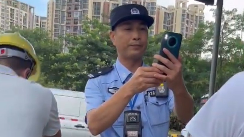 荒唐罚款：广东新塘镇交警乱罚共享电动车引发民愤，百姓成最大受害者